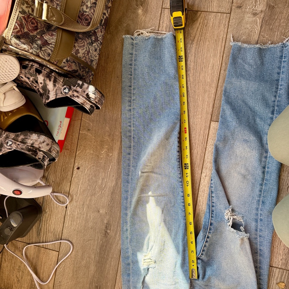 Levi's Light Blue Distressed Ankle Jeans - Picture 10 of 10
